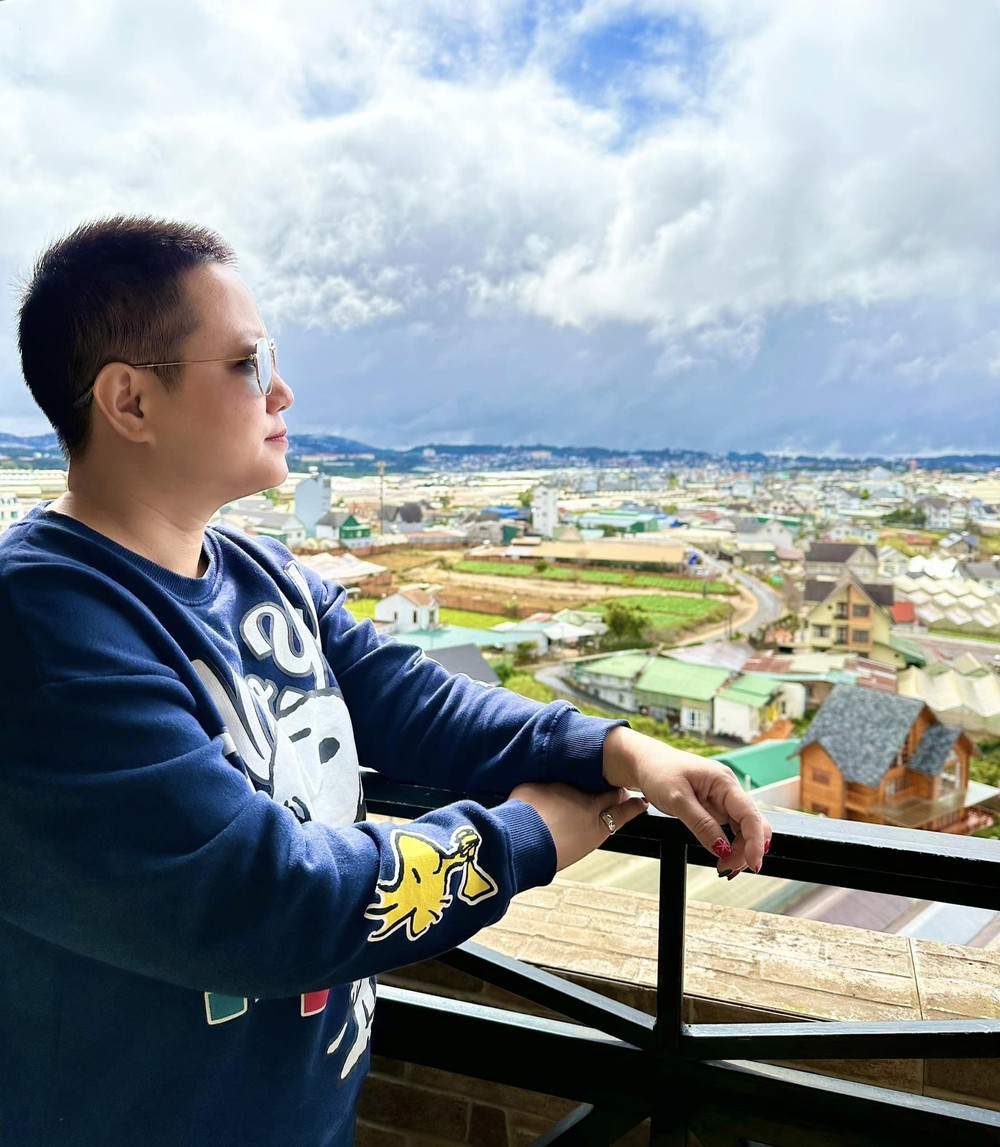 Cuộc sống của nữ ca sĩ Việt nổi tiếng, hát cùng Michael Jackson ra sao sau biến cố sức khỏe, hôn nhân?-4