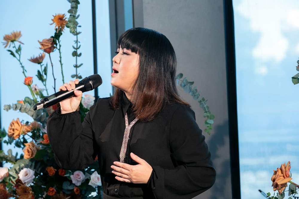 Cuộc sống của nữ ca sĩ Việt nổi tiếng, hát cùng Michael Jackson ra sao sau biến cố sức khỏe, hôn nhân?-6