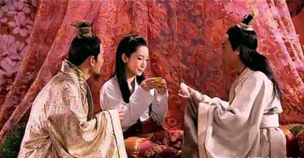 Hoàng đế có 3000 mỹ nhân, thời Võ Tắc Thiên cầm quyền thì hậu cung có bao nhiêu nam sủng?-5