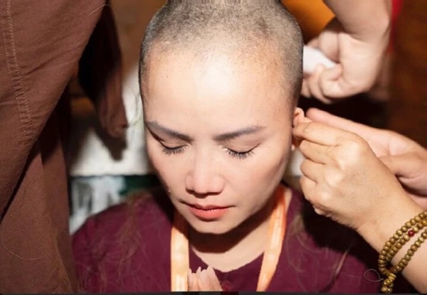 Bị nói xuống tóc đi tu để đánh bóng tên tuổi, diễn viên Hoàng Yến lên tiếng-1