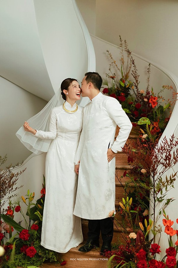 Diễm My 9x xúc động với lời dặn: Con hãy xem bố mẹ chồng như bố mẹ ruột-7