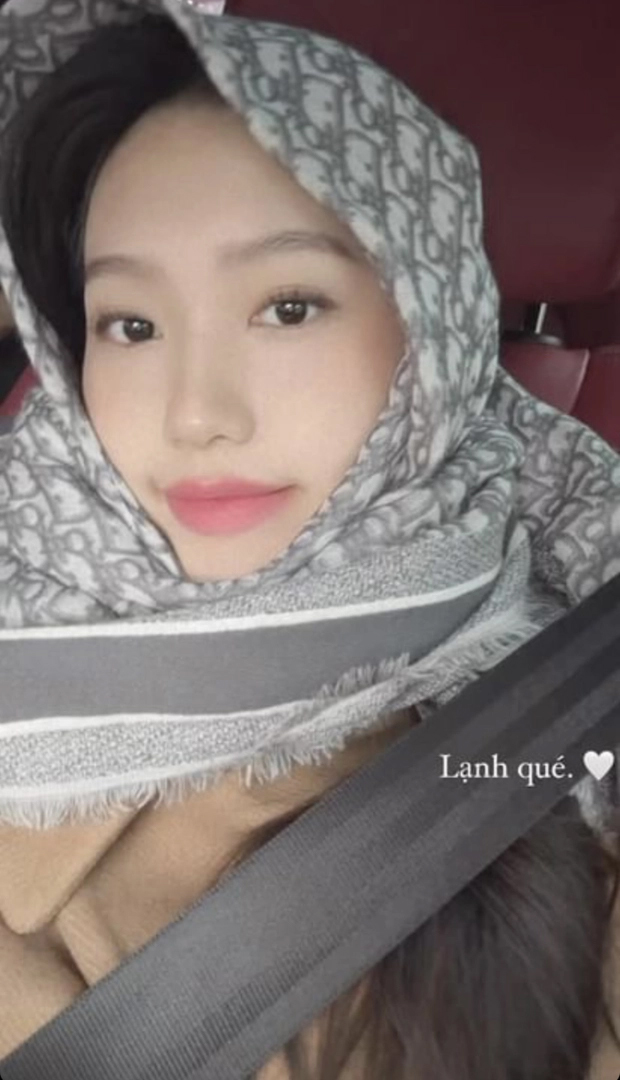 Doãn Hải My về thăm bố mẹ chồng sau lễ cưới, không quên thưởng thức món ăn đặc biệt quê Đoàn Văn Hậu-2