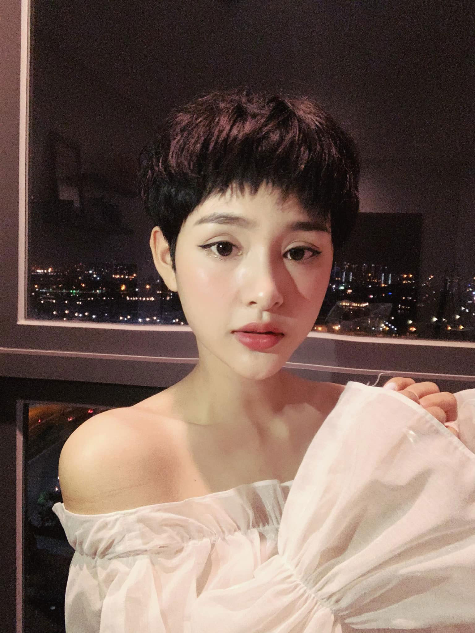 Hiền Hồ trải lòng sau gần 2 năm xảy ra scandal đời tư chấn động: Đáng lắm, mình xứng đáng để nhận cú tát thật đau như thế-1