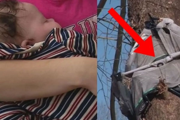 Clip: Lốc xoáy kinh hoàng tấn công khu vực tổ chức sự kiện-1