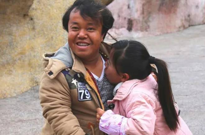 Làng người lùn bí ẩn ở Trung Quốc: Thế giới cổ tích ẩn trong rừng núi đời thực-4