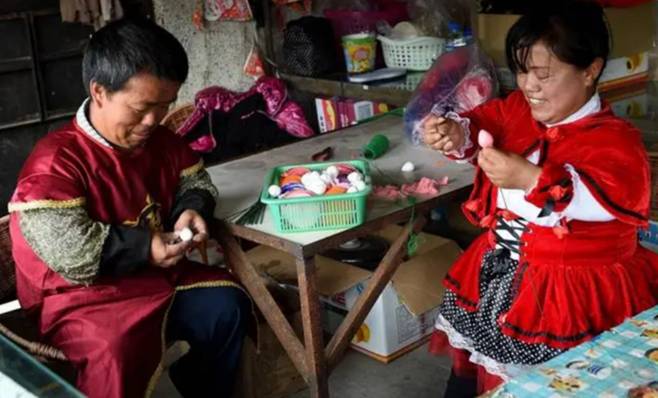 Làng người lùn bí ẩn ở Trung Quốc: Thế giới cổ tích ẩn trong rừng núi đời thực-5