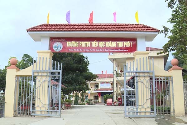 Vụ 11 học sinh ăn 2 gói mì tôm chan cơm: Hiệu trưởng xin từ chức-2