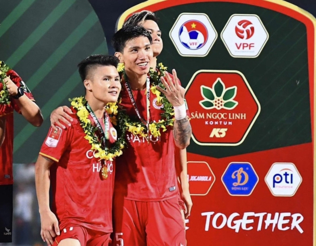 Đoàn Văn Hậu bị đào lại phát ngôn Mẫu bạn gái của em giống anh Quang Hải”, có như Doãn Hải My hiện tại?-1