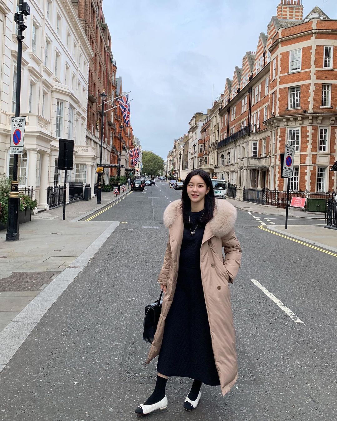 Những cách diện áo phao ấm áp và tôn dáng cho mùa lạnh-7