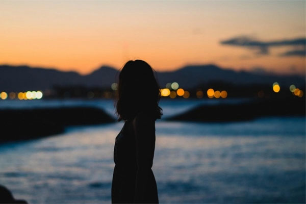 Tôi sợ hãi khi anh chồng luôn nhìn đắm đuối, thích động chạm vào tôi-2