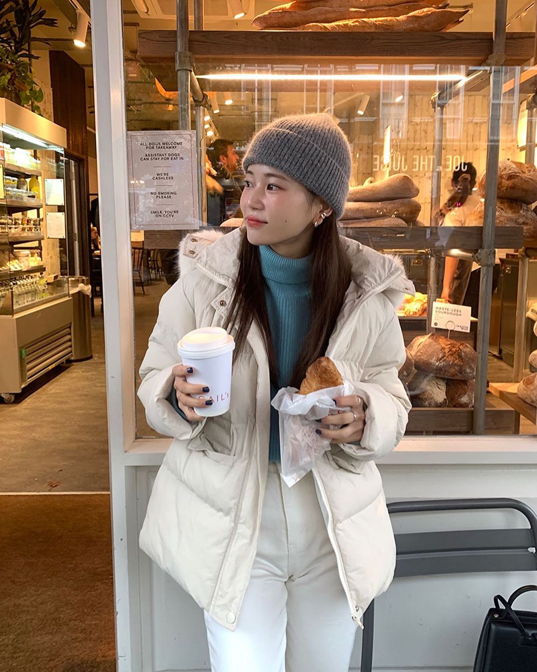 Những cách diện áo phao ấm áp và tôn dáng cho mùa lạnh-9