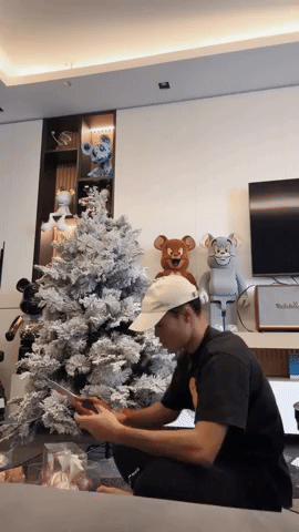 Văn Toàn tự tay trang hoàng căn hộ tiền tỉ, nói một điều hé lộ tình trạng hiện tại-1