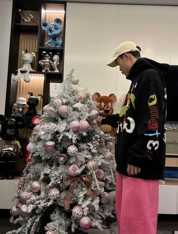 Văn Toàn tự tay trang hoàng căn hộ tiền tỉ, nói một điều hé lộ tình trạng hiện tại-3