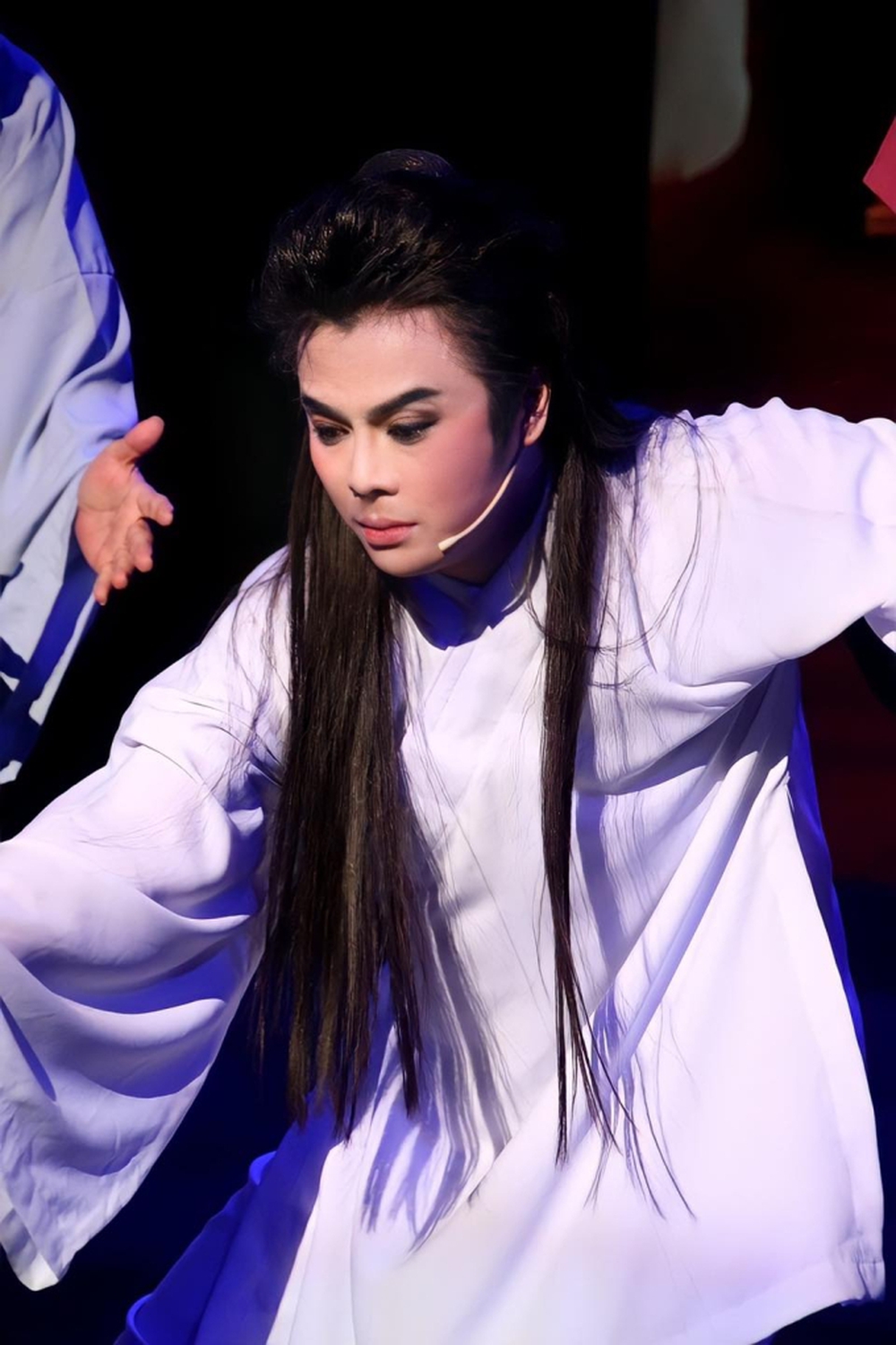 Thần đồng cải lương được phong NSƯT ở tuổi 34, cao 1,8m, đẹp trai như tài tử điện ảnh là ai?-5