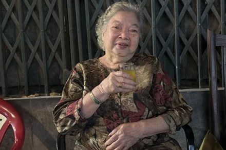 NSƯT Lê Mai - mẹ ruột NSND Lê Khanh: 85 tuổi vẫn ở một mình, hé lộ điều mong ước