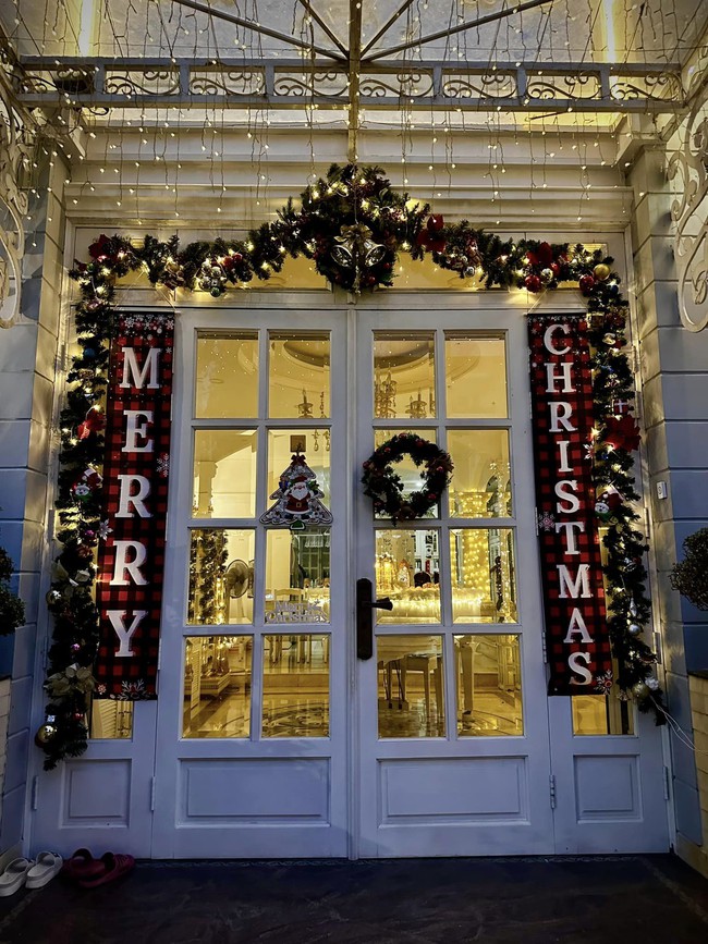 Biệt thự của cựu người mẫu Thúy Hạnh lung linh đón Noel-3