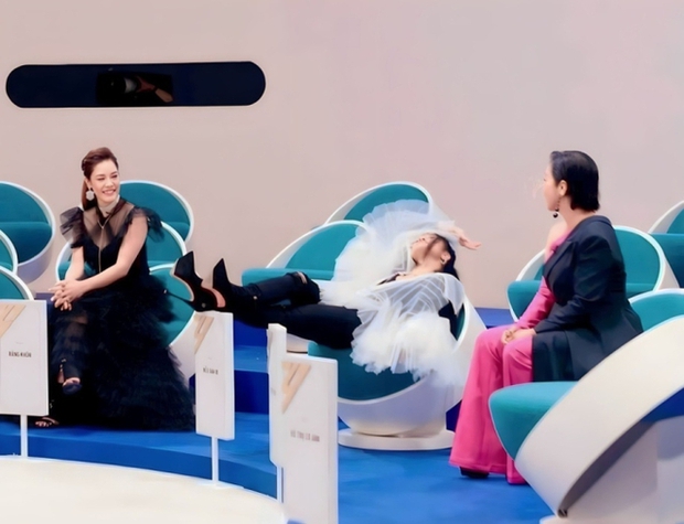 Chị Đẹp hay Chị Đại Đạp Gió Rẽ Sóng?-5