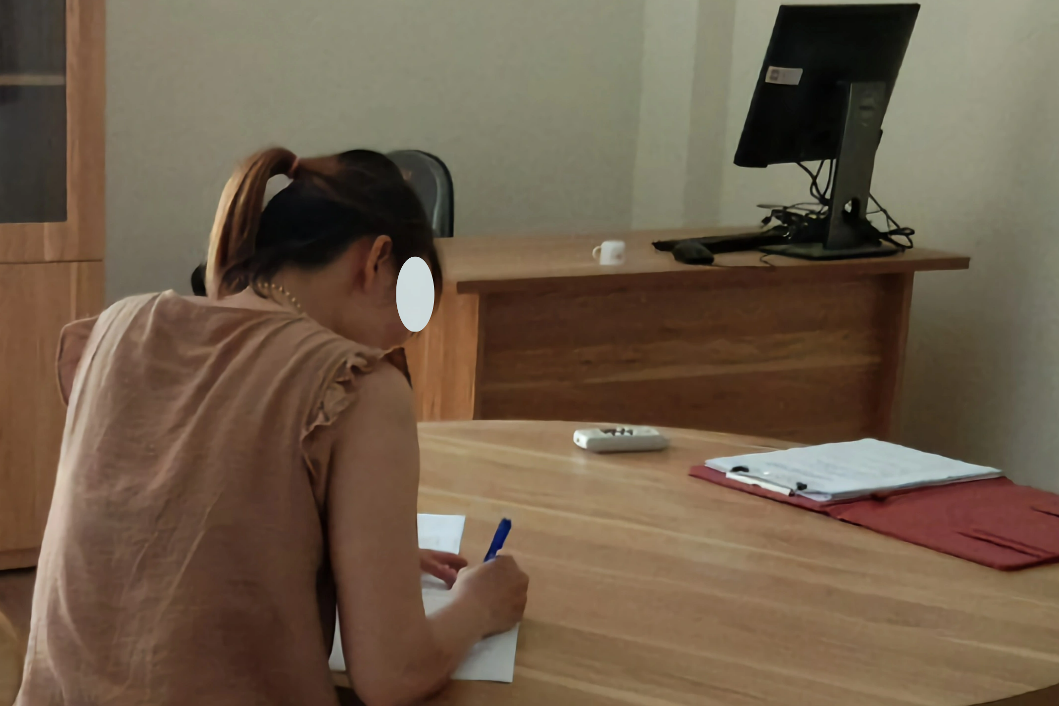 Cuộc trốn chạy khỏi những gã chồng ác quỷ-2