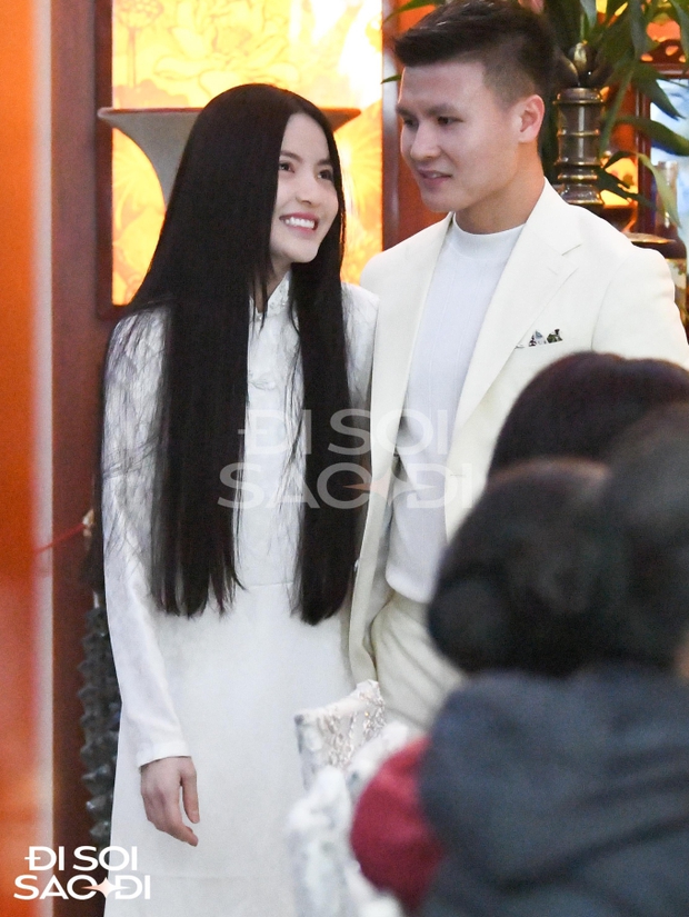 Toàn cảnh lễ dạm ngõ của Quang Hải - Chu Thanh Huyền: Cô dâu chú rể cười tít mắt, nhí nhảnh trước sự chứng kiến của họ hàng-7