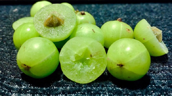 Loại quả giàu vitamin C chống lão hóa đang hot rần rần cõi mạng: Còn là thuốc hạ đường huyết, bổ tim mạch-1