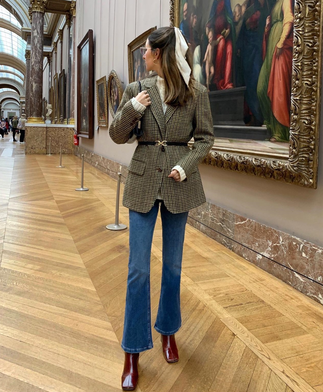 Tham khảo 10 cách phối đồ dày dặn nhưng vẫn tôn dáng của phụ nữ Pháp-2