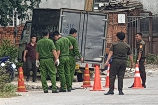 Vụ người đàn ông bốc cháy: Nạn nhân điện thoại nói cha bán xe trả nợ