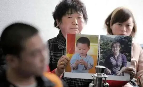 Vụ án ám ảnh: Tên sát nhân mỉm cười xin được chết trước toà, sống trong gia đình tệ hại, đứa trẻ thiên thần cũng sẽ biến thành ác quỷ-2