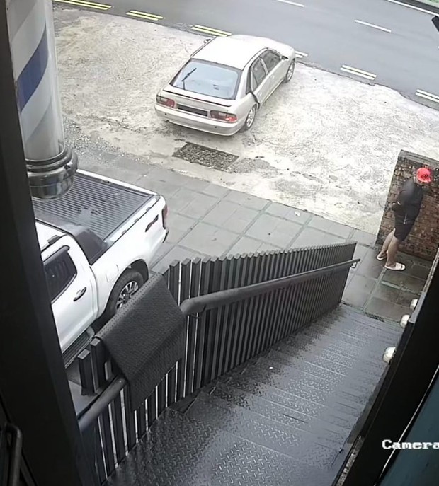 Con trai bị bắt cóc, bố lái xe đuổi theo như phim hành động, danh tính kẻ chủ mưu gây ngỡ ngàng-3