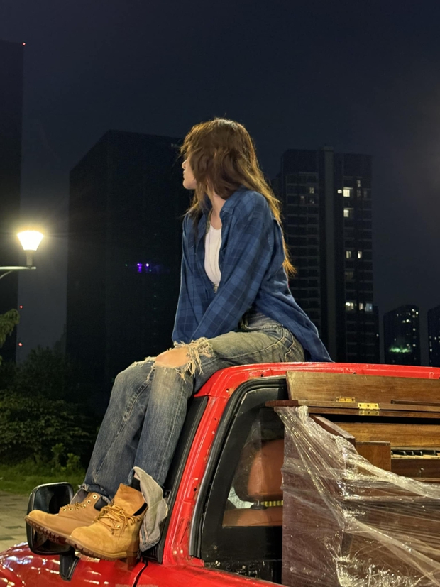 Hết rao bán G63 đến status mình xứng đáng nhận cái tát thật đau: Chiêu trò lợi dụng khán giả mỗi lần comeback của Hiền Hồ?-2