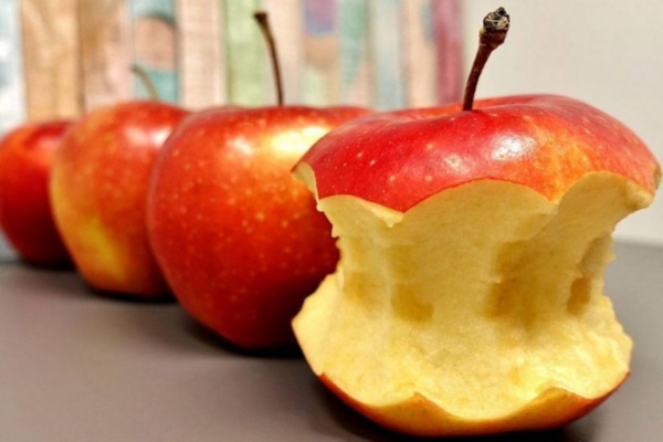 Cách ăn táo giúp giảm cân hiệu quả, bổ dưỡng gấp nhiều lần-1