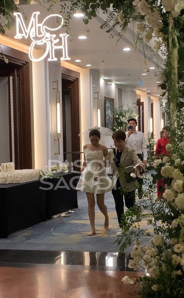 Ngôn ngữ cơ thể của 2 người đàn ông này dành cho nóc nhà đúng là không thể giấu được điều gì!-5