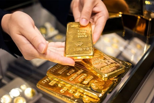 Tăng dồn dập từng phút, giá vàng đắt hơn 1 triệu đồng/lượng chỉ trong chốc lát-2