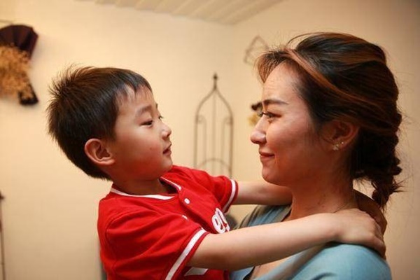 Mẹ bỉm bụng to như quả bóng sau 90 ngày sinh, bác sĩ khám xong chỉ lắc đầu-2