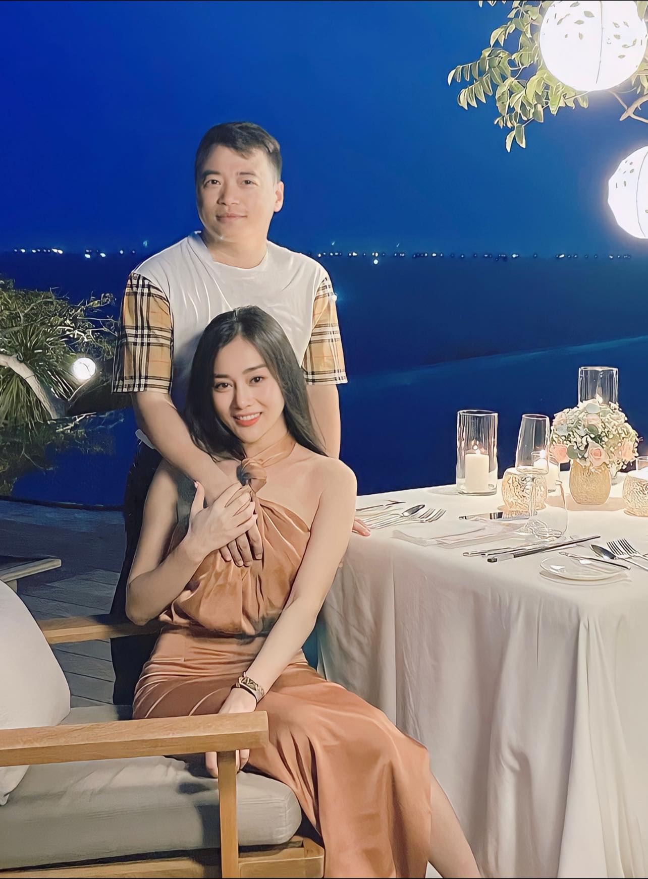 Phương Oanh và con gái shark Bình xuất hiện chung một khung hình, biểu cảm hé lộ mối quan hệ mẹ kế - con chồng-3