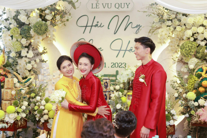 Những cặp mẹ chồng - nàng dâu nổi tiếng làng bóng đá Việt: Doãn Hải My, Chu Thanh Huyền đều được mẹ chồng quý mến nhờ một bí quyết-2