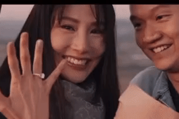 Vợ chồng Diễm My 9X lộ diện sau đám cưới tưng bừng, ai dè để lộ hint hẹn hò của 1 cặp đôi Vbiz?-6