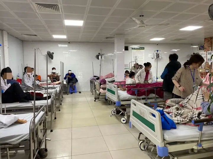 Mù mắt, hỏng gan vì uống rượu-2