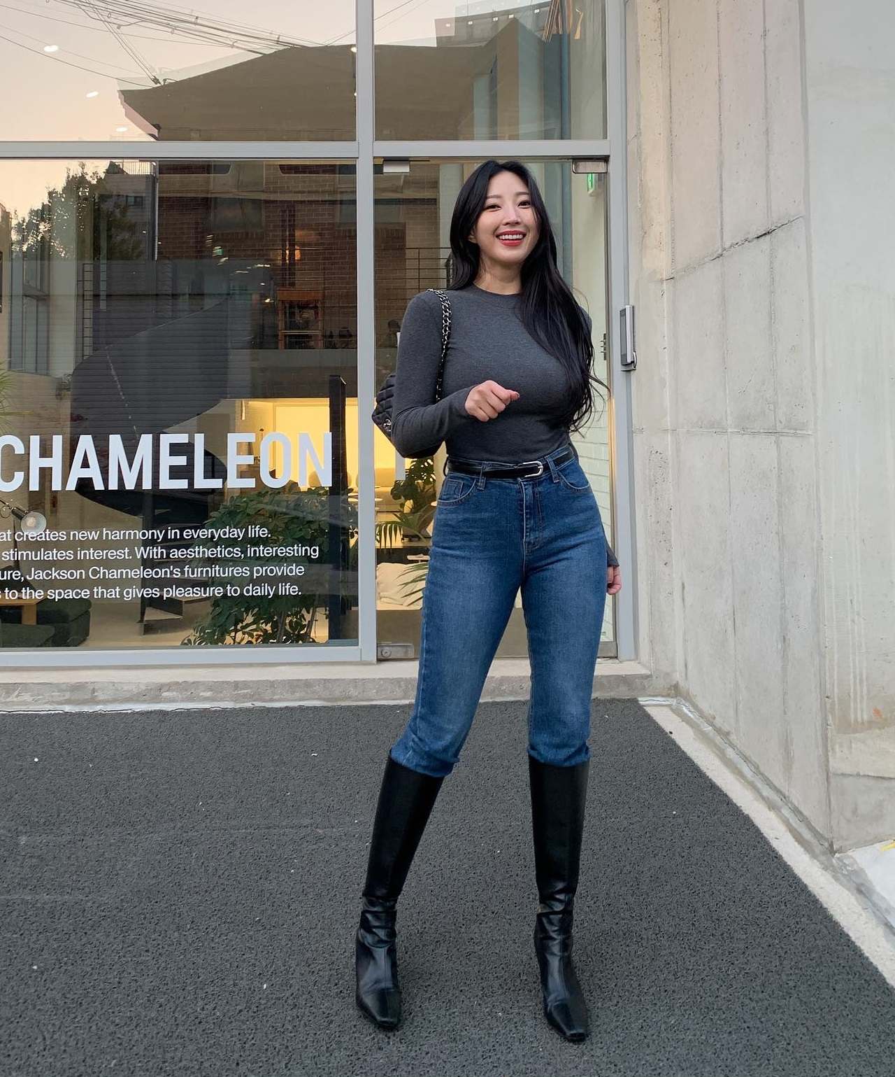 Mặc gì khi đi boots cao cổ để tôn dáng tối ưu?-2