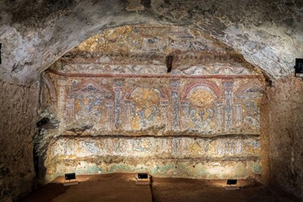 Tìm thấy bức tranh khảm 2.300 năm tuổi quý hiếm dưới lòng thành Rome