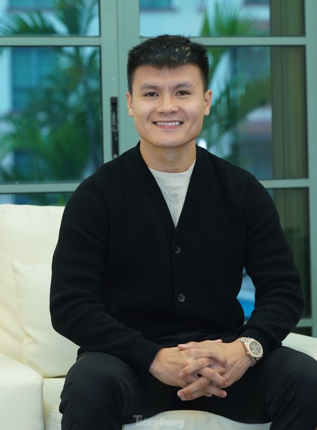 Quang Hải: Bạn gái là người đồng hành cùng tôi qua những khó khăn, truyền năng lượng tích cực để tôi luôn cố gắng-6