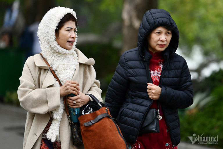 Dự báo thời tiết 25/12/2023: Miền Bắc vẫn rét đậm, Trung Bộ mưa lớn cục bộ-1