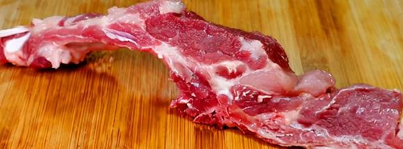 Có sự khác biệt lớn giữa sườn hàng trước”, hàng giữa” và hàng sau”: Đâu là phần sườn ngon nhất và có thể nấu được mọi món ngon?-3