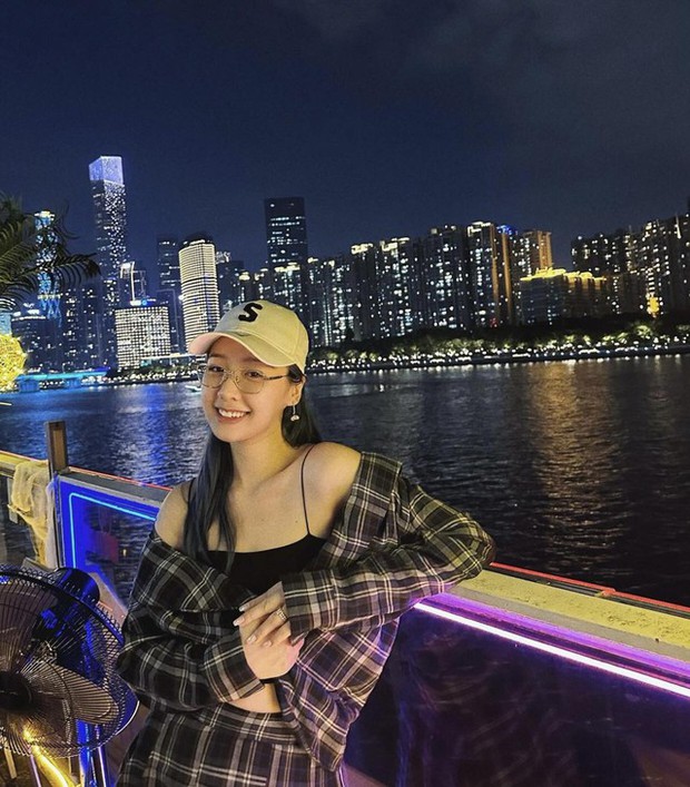 Cô gái từng tặng hoa Tổng thống Donald Trump 6 năm trước: Lấy chồng triệu phú, trở thành CEO-6