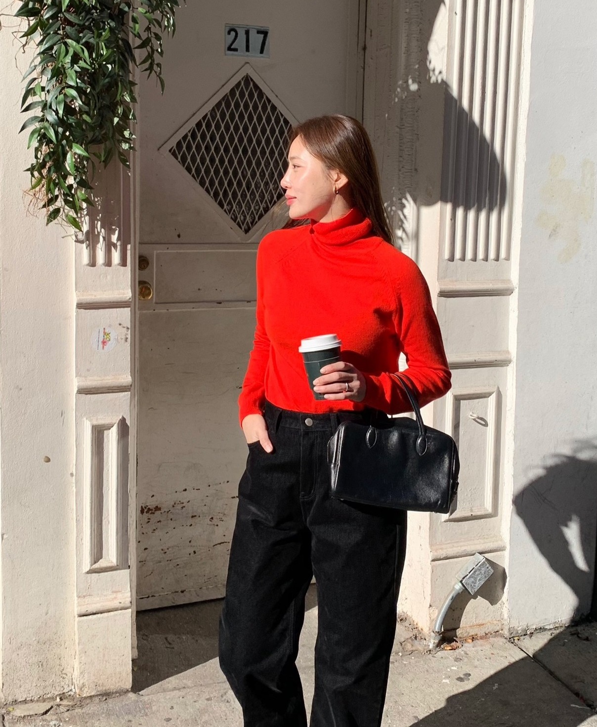 5 gam màu trang phục đang hot, sắm ngay để thời trang Tết vừa sang vừa nổi bật-1