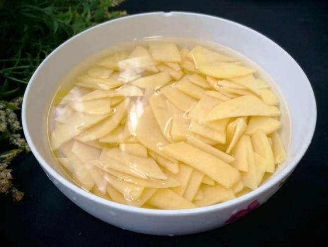 Mùa đông nên ăn củ này tốt cho lá lách, bổ sung khí huyết, giàu vitamin C hơn cả táo, xào lên rất ngon-2