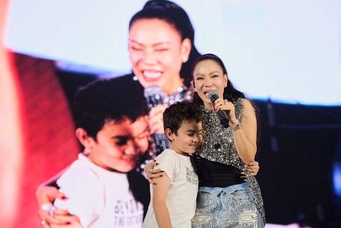 Thu Minh lần đầu công khai gương mặt con trai-1