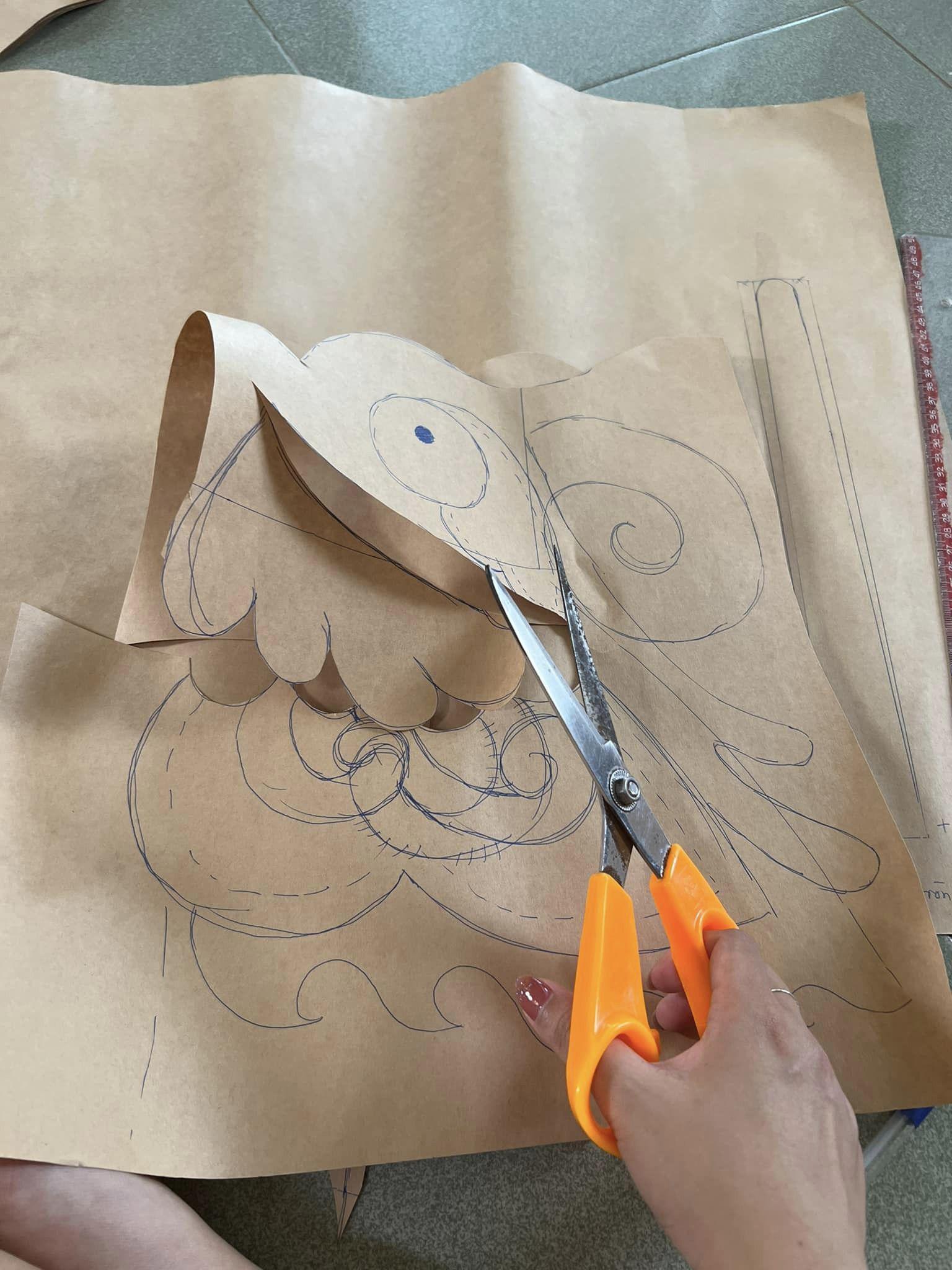 Đại gia Hà thành” chi 12 triệu để mua thú bông hình rồng độc, lạ-1