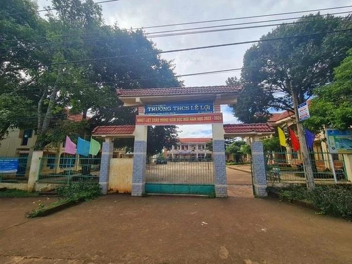 Vụ nữ sinh suy sụp vì bị mắng không có não: Cô giáo rút kinh nghiệm sâu sắc-1