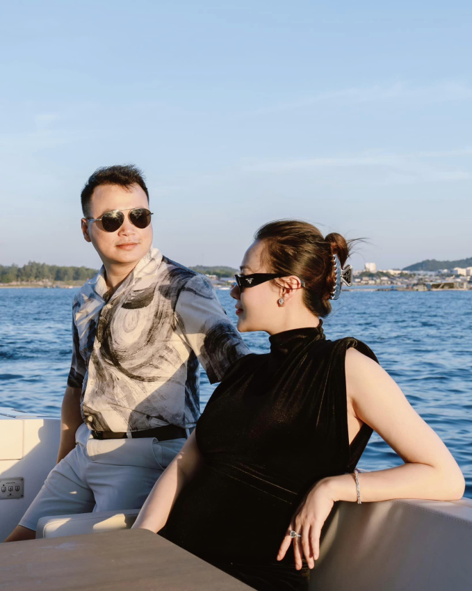 Shark Bình giàu cỡ nào bỗng lọt top tìm kiếm sau loạt clip Phương Oanh flex tài nấu ăn trong biệt thự-6