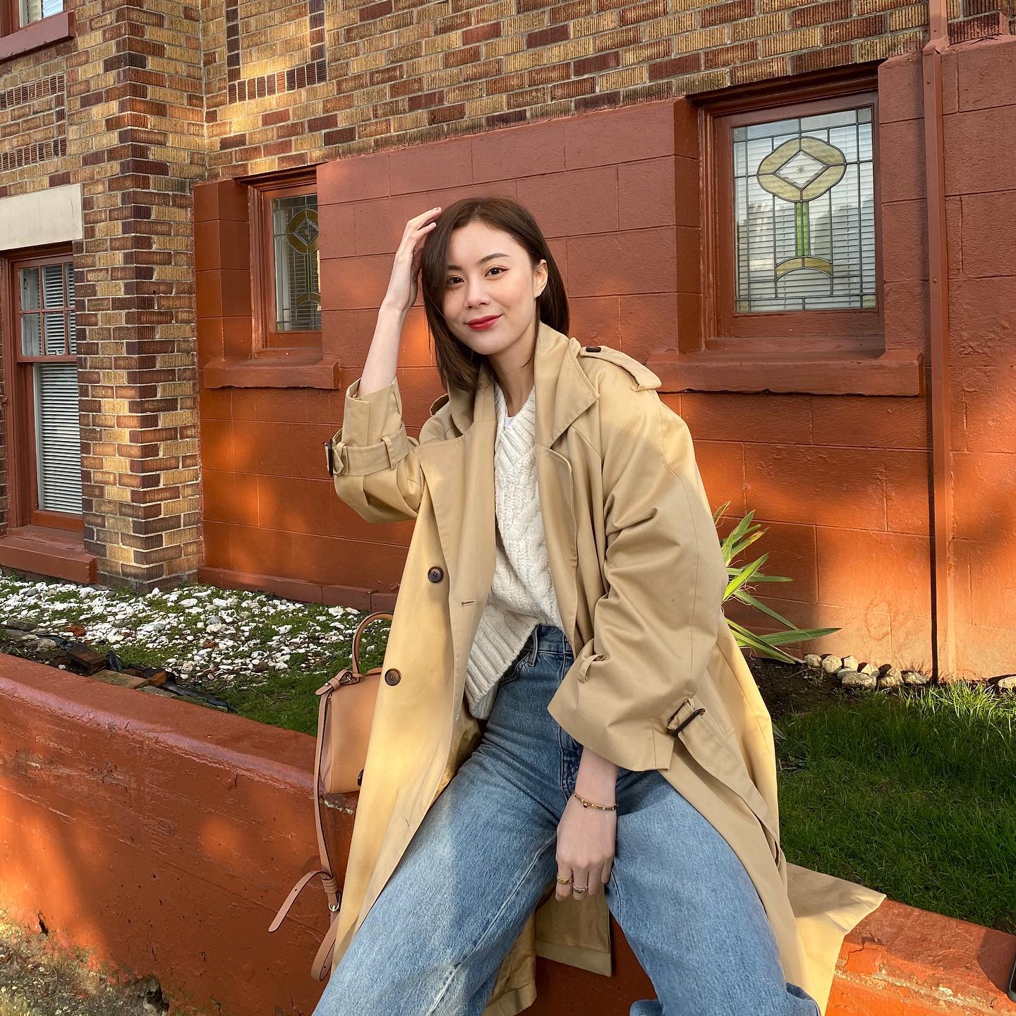 5 mẫu áo khoác công sở trẻ trung nhất, giúp chị em mặc đẹp mỗi ngày-6